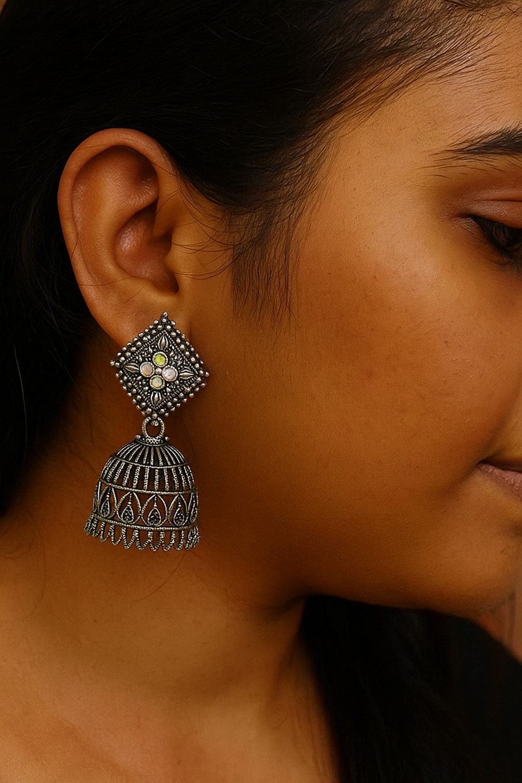 Timeless Silver & Black Jimikki